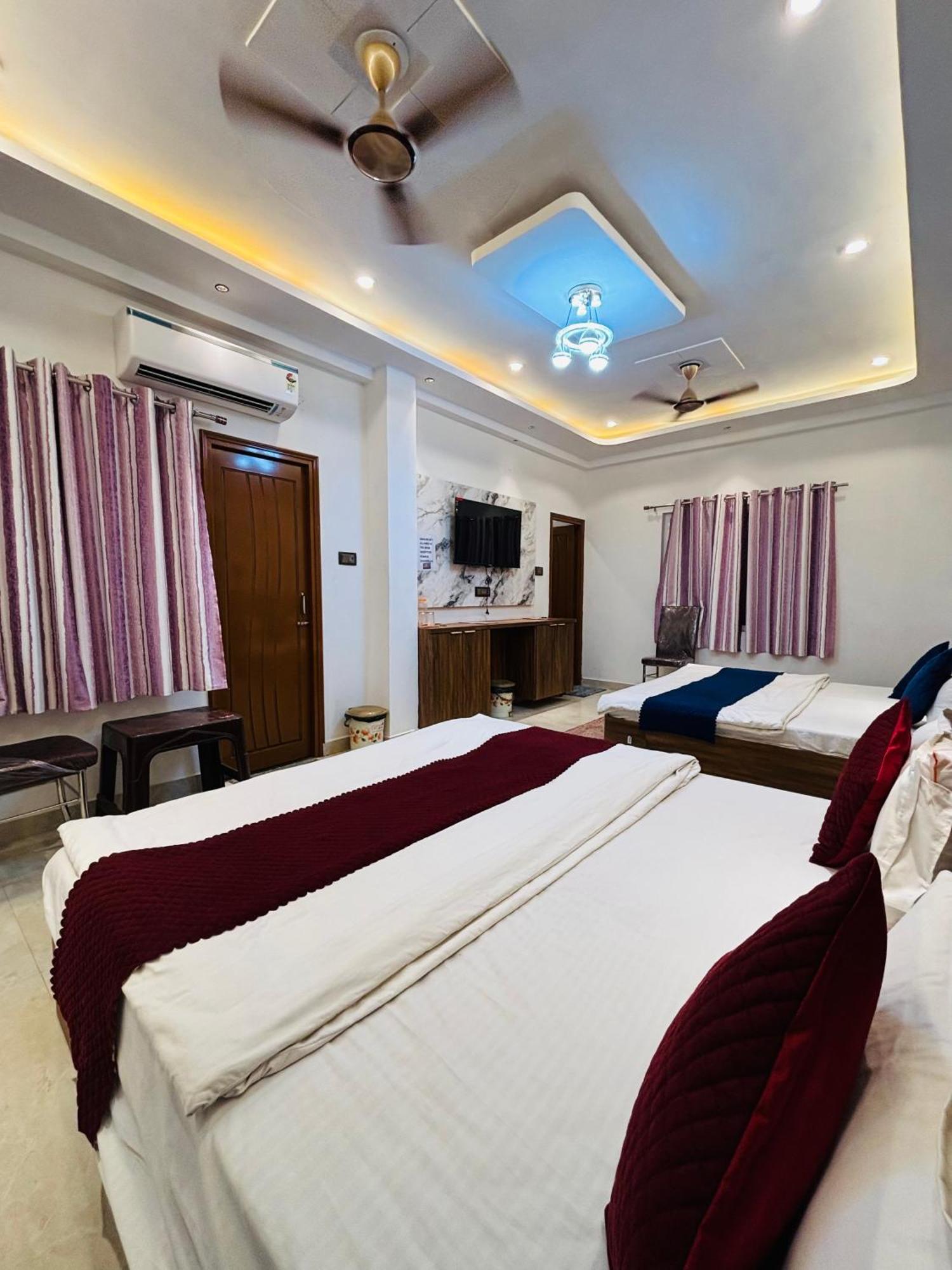 Hotel Mm Grand Varanasi Exterior foto